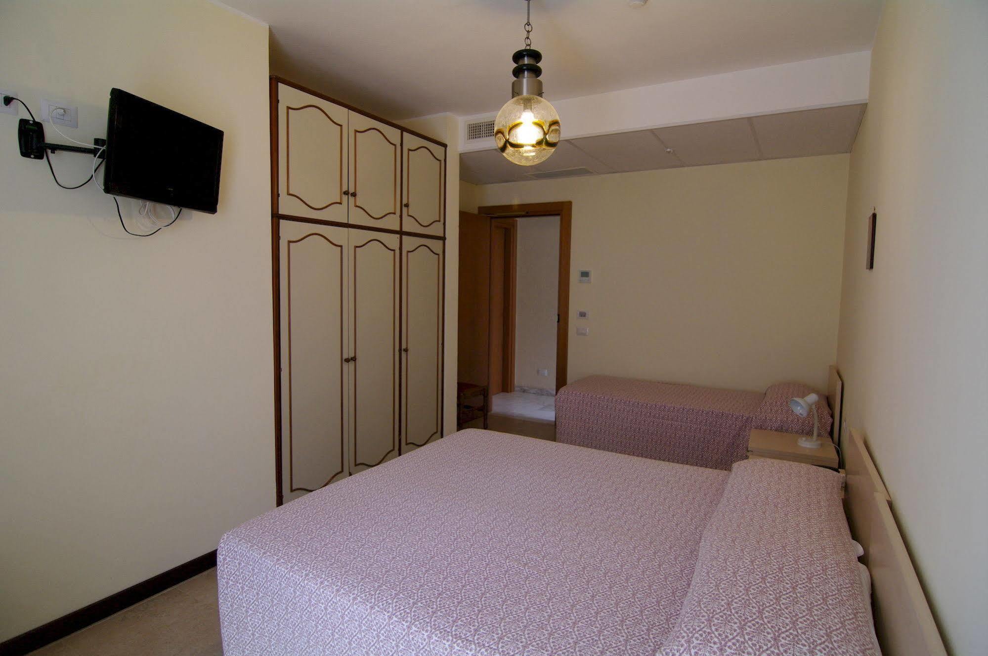 Albergo Mp Noli Luaran gambar